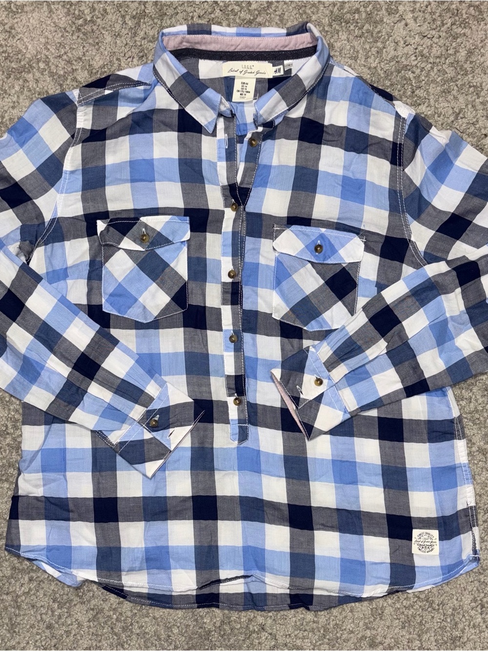 H&M Light Blue Navy and White Plaid Button-Front Shirt